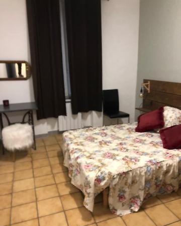 Hoche Apartman Coursan Kültér fotó